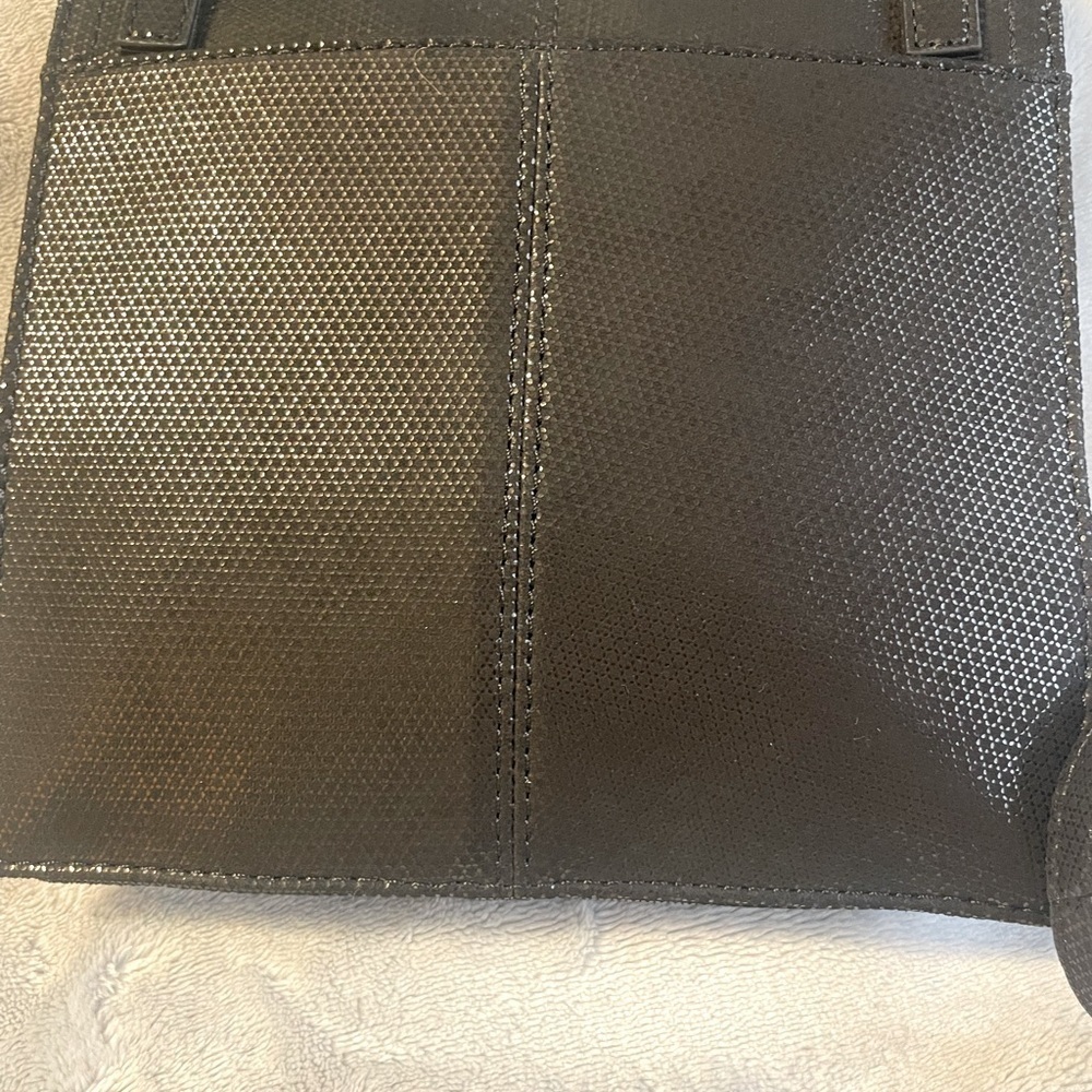 American Leather Co Black Leather Crossbody Bag - Picture 5 of 9